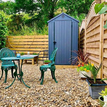 Knocker Cottage Is A 3 Bedroom Made Up Of 1 Double Bedroom And 2 Small Double Bedrooms In Small Village 10 Min To Beaches Camborne Exterior foto