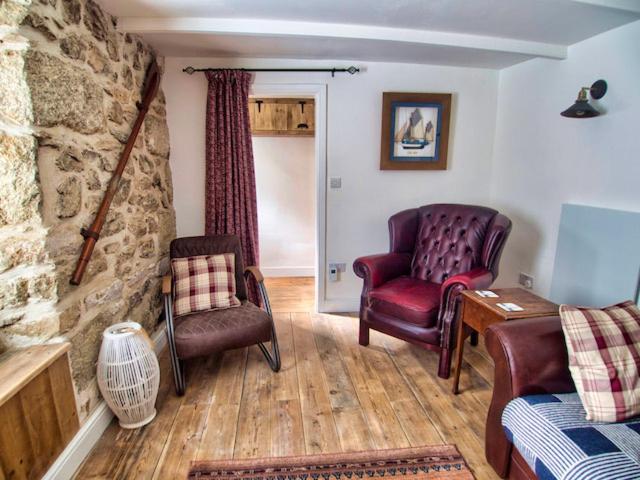 Knocker Cottage Is A 3 Bedroom Made Up Of 1 Double Bedroom And 2 Small Double Bedrooms In Small Village 10 Min To Beaches Camborne Exterior foto