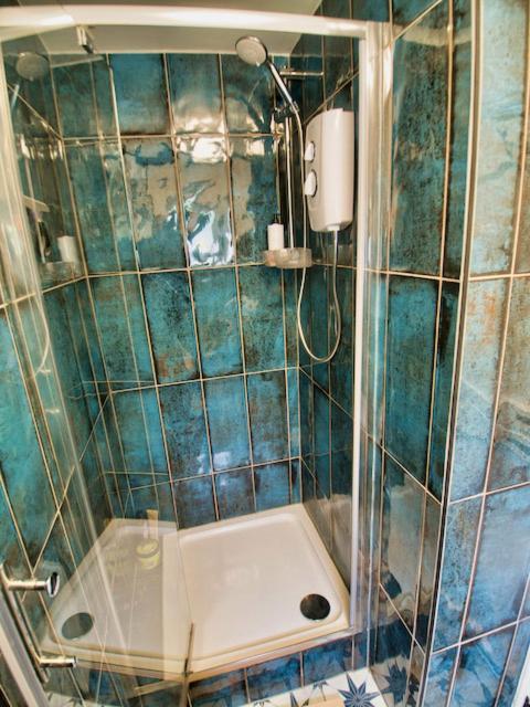 Knocker Cottage Is A 3 Bedroom Made Up Of 1 Double Bedroom And 2 Small Double Bedrooms In Small Village 10 Min To Beaches Camborne Exterior foto