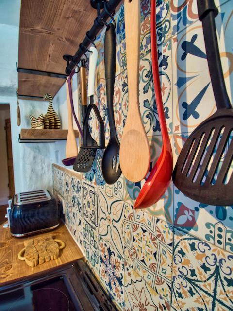 Knocker Cottage Is A 3 Bedroom Made Up Of 1 Double Bedroom And 2 Small Double Bedrooms In Small Village 10 Min To Beaches Camborne Exterior foto